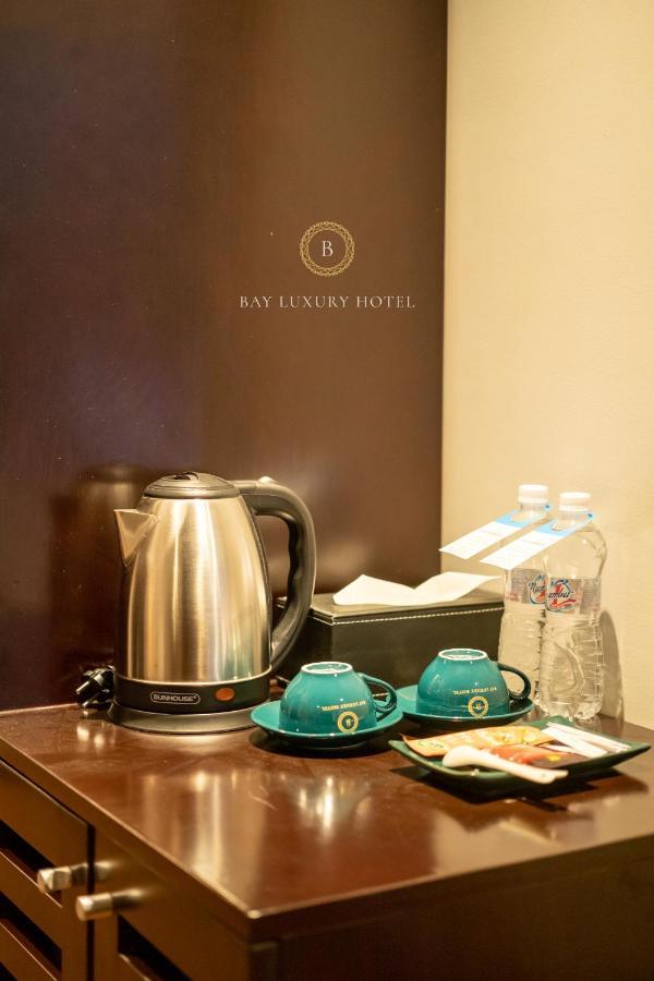 Bay Luxury & - 9 Nguyen Truong To Hanoï